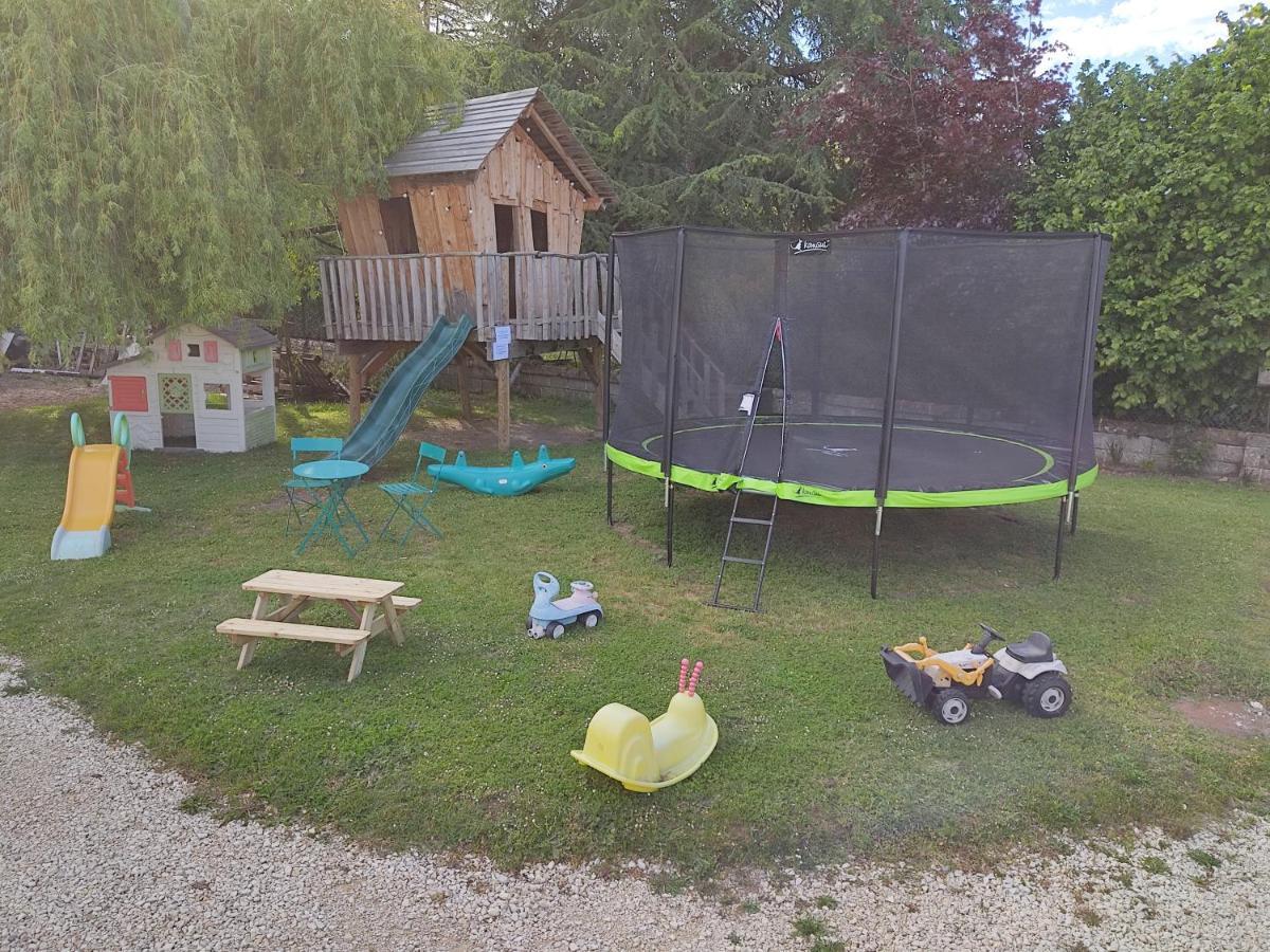 Les Mariniers Chambres D'Hotes -Guest House - Bain Nordique En Option Mareuil-sur-Cher Exterior foto